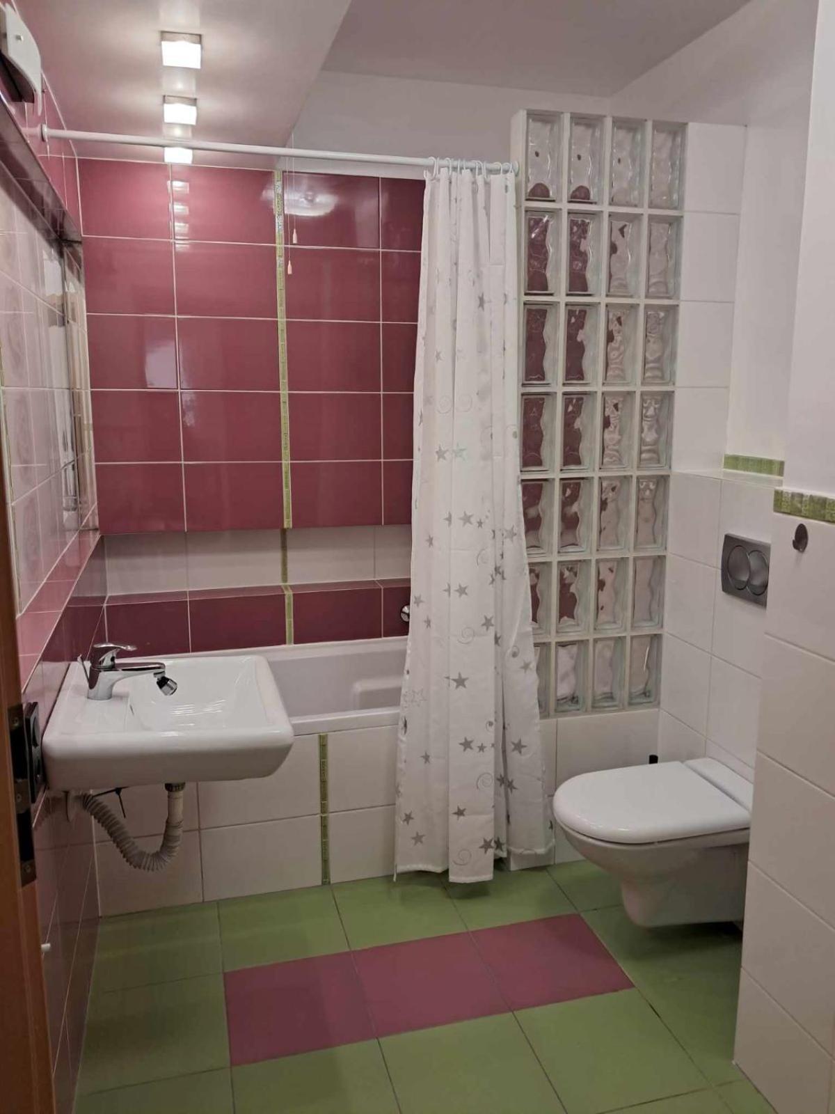 Apartament Julia 1-4 Os Parter Balkon Garaz Westerplatte Kielce Zewnętrze zdjęcie